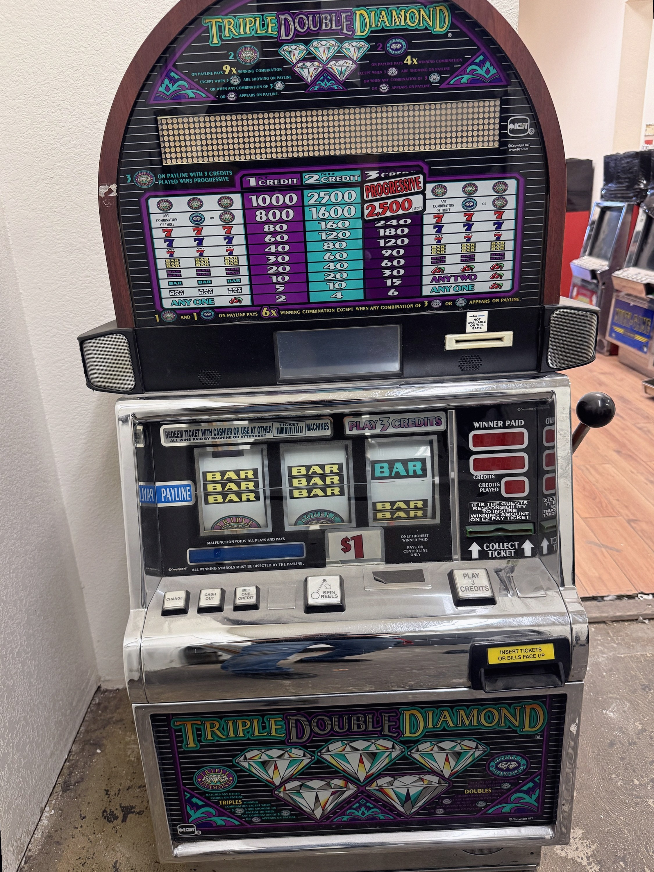 IGT S2000 Reel Spinner Triple Double Diamond 3 Coin